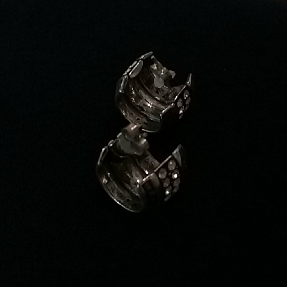 Earrings - Picture 2 of 3